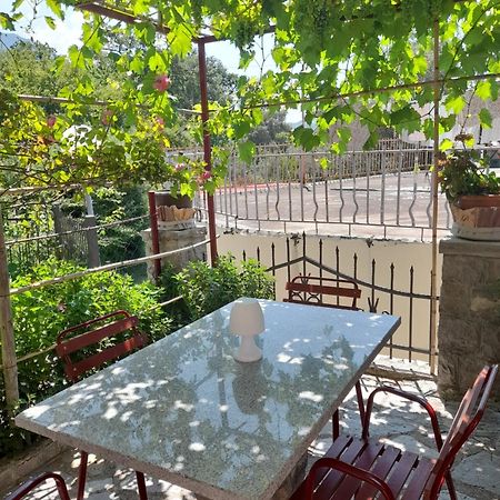 Apartments Kovacevic Petrovac Szoba fotó