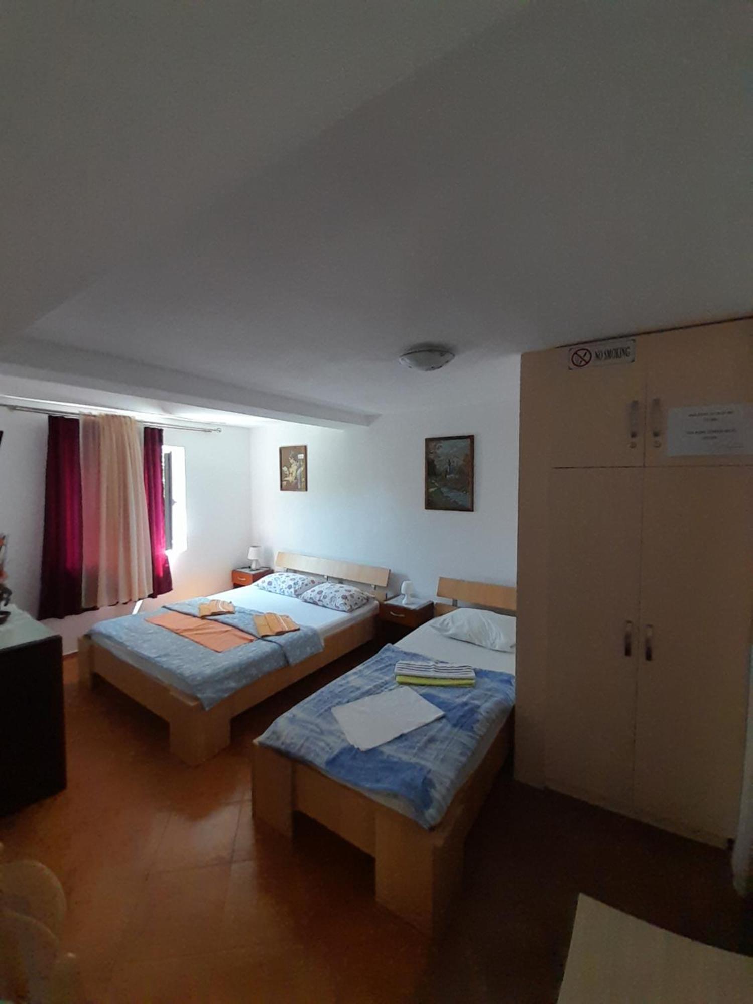 Apartments Kovacevic Petrovac Szoba fotó