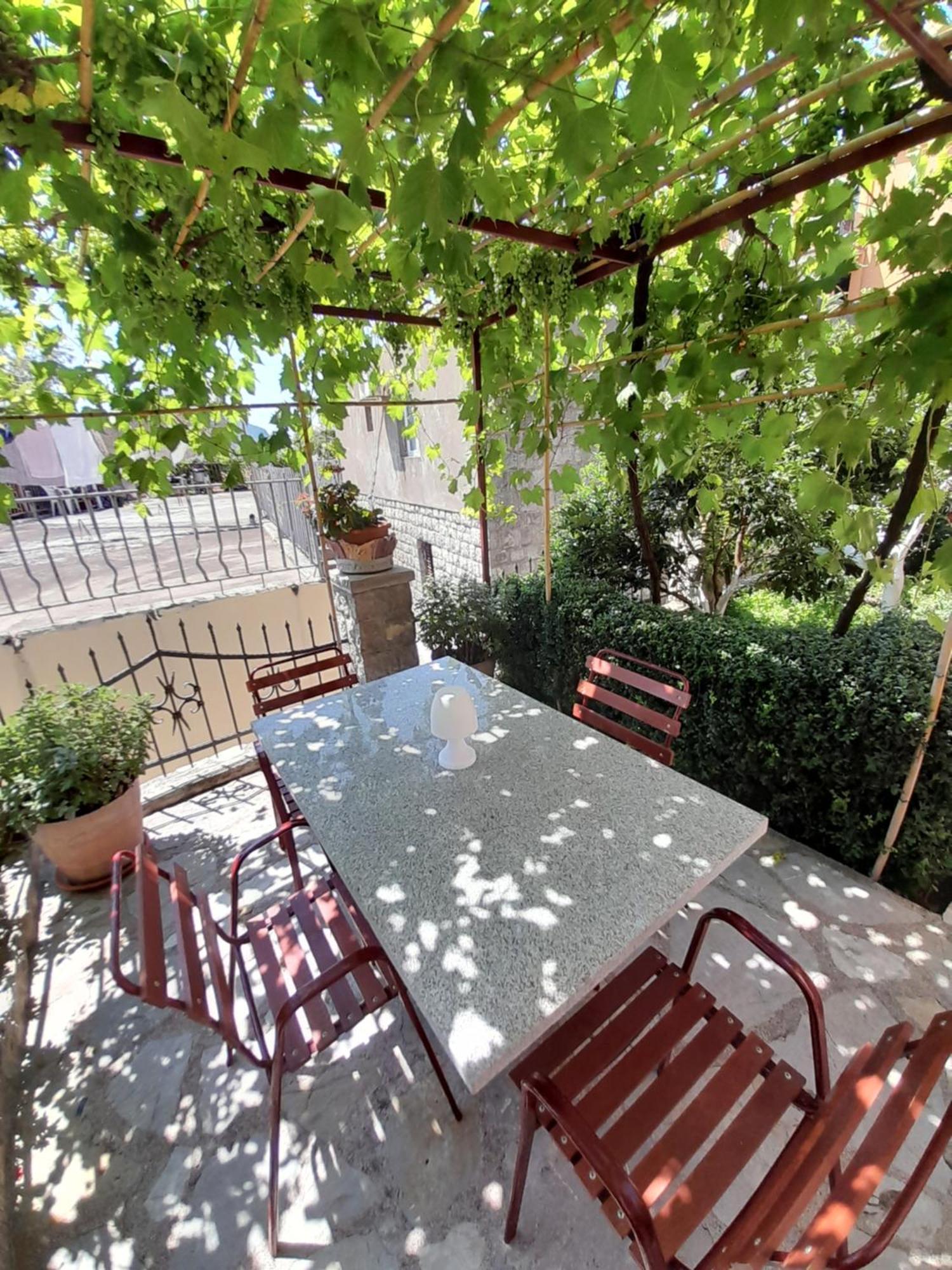 Apartments Kovacevic Petrovac Szoba fotó